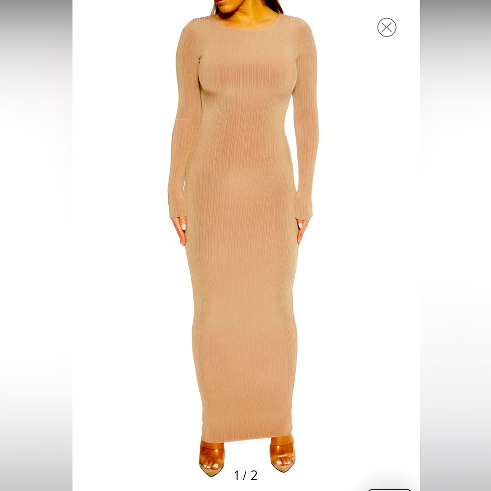 Naked Wardrobe: Figure It All Out Long Sleeve Dress (NWOT)
